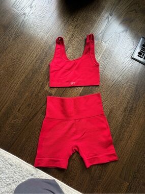 SET Active Bright Red Seamless Sports Bra and High-Waist Bike Shorts